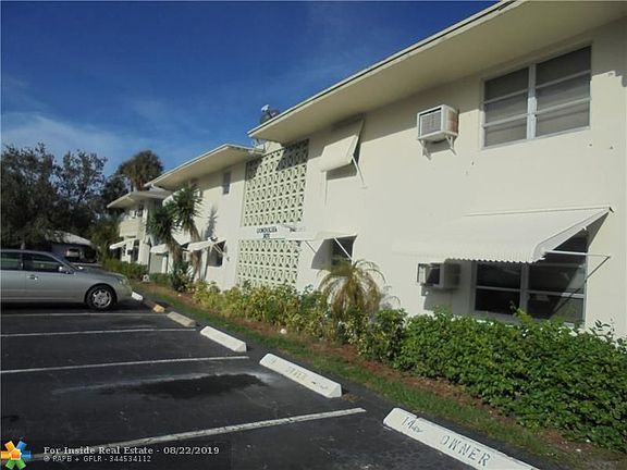 5th image of 3870 NE 22nd Ter APT 15