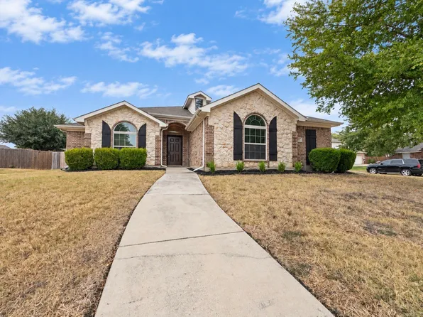 923 Grouse Rd, Glenn Heights, TX 75154