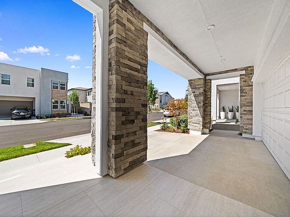 2nd image of 360 Riverbend