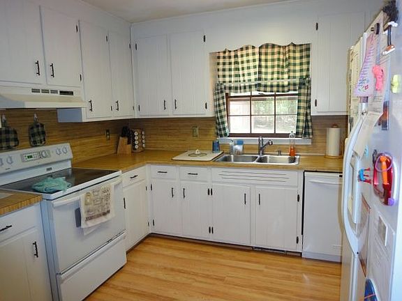 2nd image of 8513 Lochinvar Dr