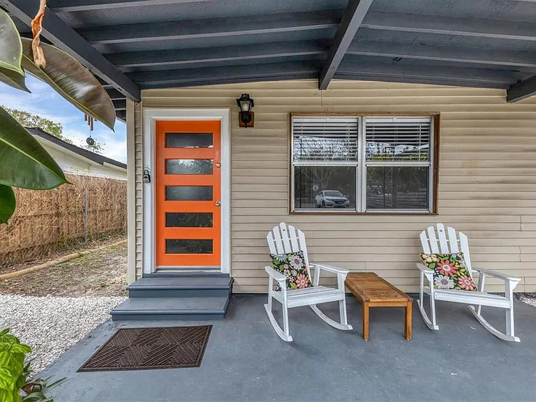 2305 Novus St — Photo 4