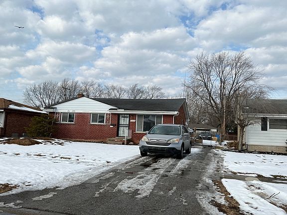 2nd image of 24726 McDonald St