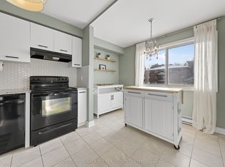 21 Meadow Ln #2, Barrie, ON L4N 7K3