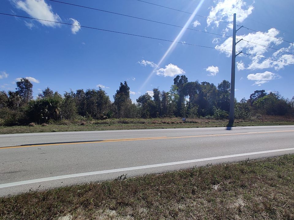 2nd image of 809 Bell Blvd