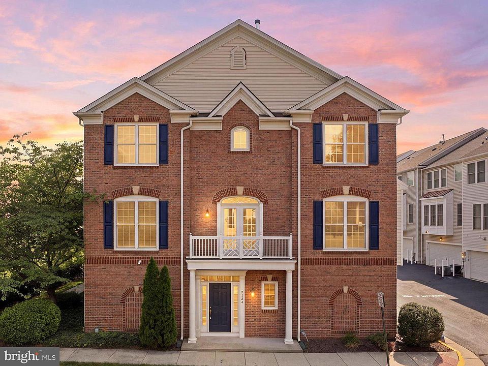 1st image of 2409 Huntington Park Dr