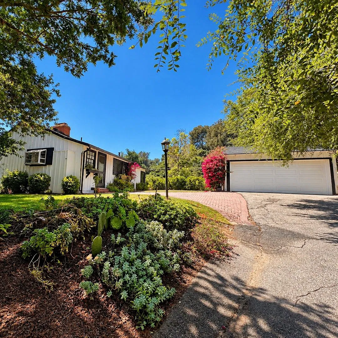 Gated Lauren Canyon Farmhouse Retreat with Saltwater Pool, Spa Deck & Canyon Views! — Photo 3