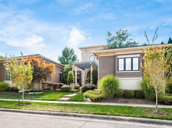 7075 Calabria Pl, Dublin, OH 43016