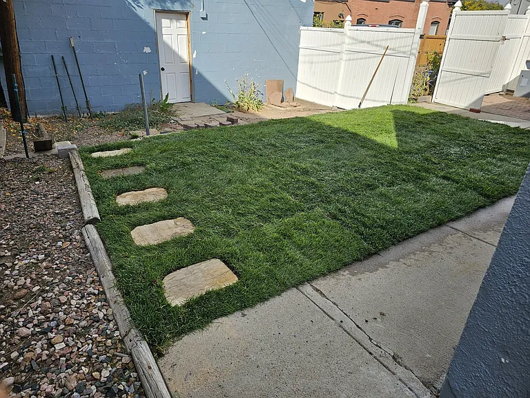 Lawn,patio, and enclosed back yard