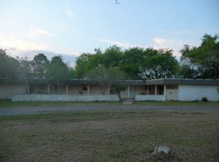 301 Kelly Crick Rd, Victoria, TX 77904