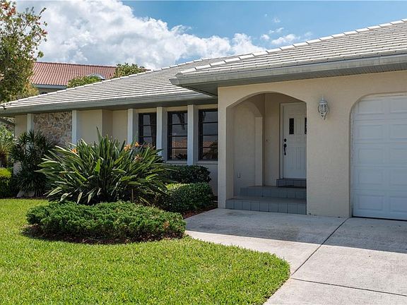 3rd image of 2361 Saint Davids Island Ct