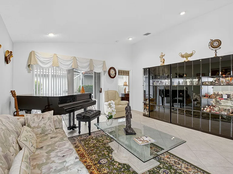 7470 Chorale Rd — Photo 5