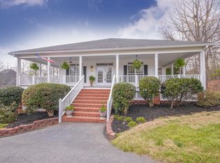 8907 Crosstimbers Dr, Charlotte, NC 28215