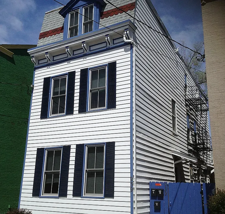 939 Washington Ave #2