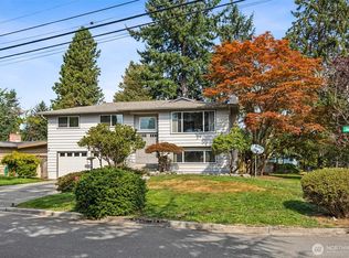 16518 NE 25th Pl, Bellevue, WA