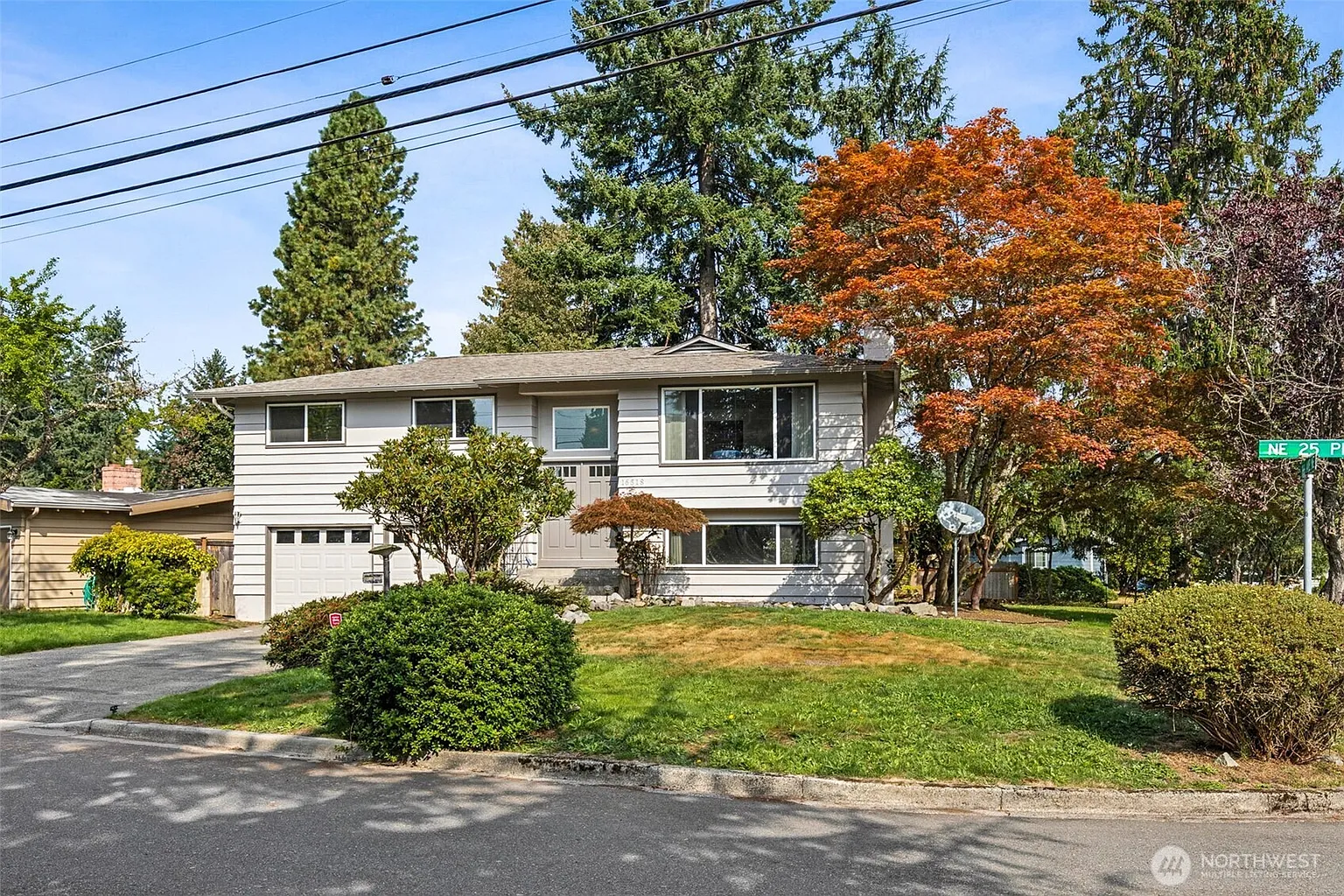 16518 NE 25th Place photo 1