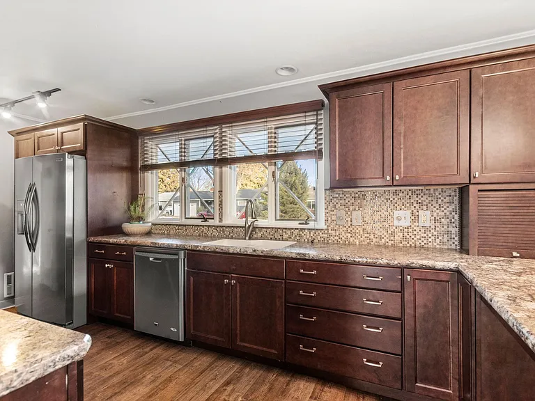 2104 Silver Sage Trl — Photo 10