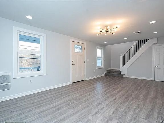 3rd image of 576 Lakes Rd #0
