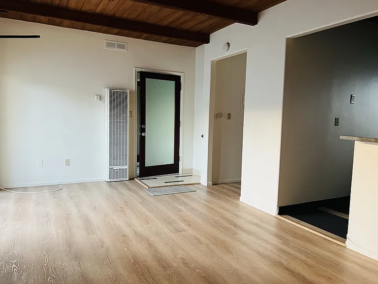 349 Playa Del Sur St — Photo 8
