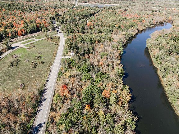 2nd image of 2485 Broadway