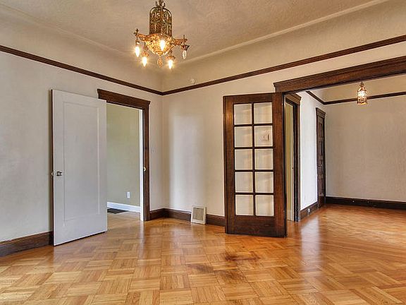 4th image of 1479 Thomas Ave