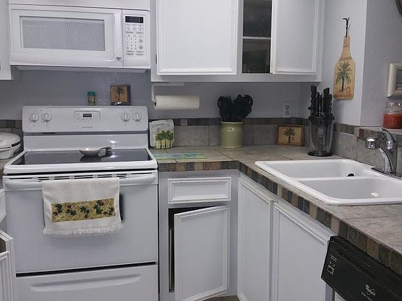 3rd image of 19505 Quesada Ave Unit Gg202