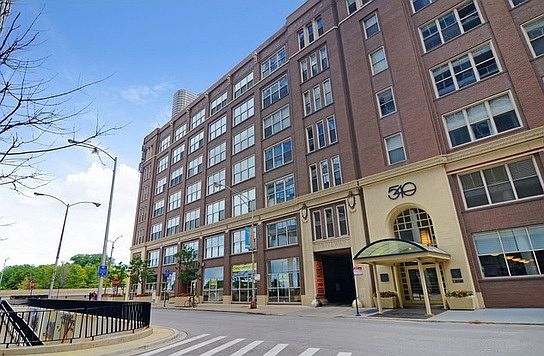 1st image of 540 N Lake Shore Dr APT 322