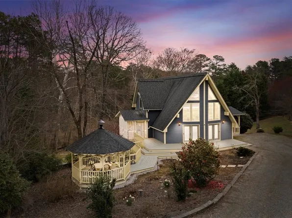 641 Jocassee Lake Rd, Salem, SC 29676