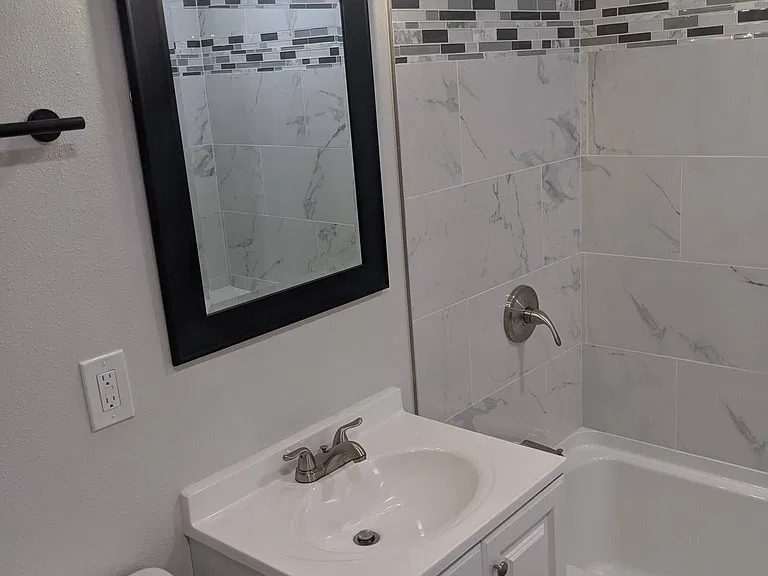 2116 Weeping Willow Way — Photo 15