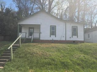 11 Henry St, Martinsville, VA 24112