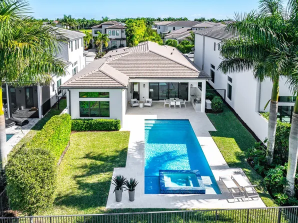 17135 Abruzzo Avenue, Boca Raton, FL 33496