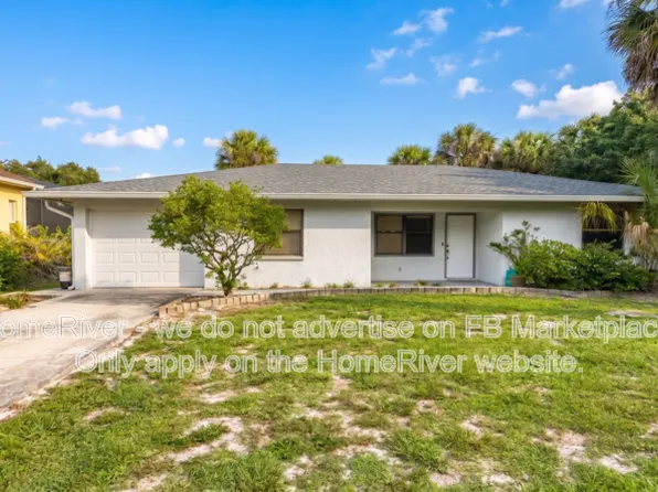 940 17th St SW, Naples, FL 34117