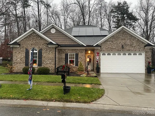 236 Lagoda Dr, Locust, NC 28097