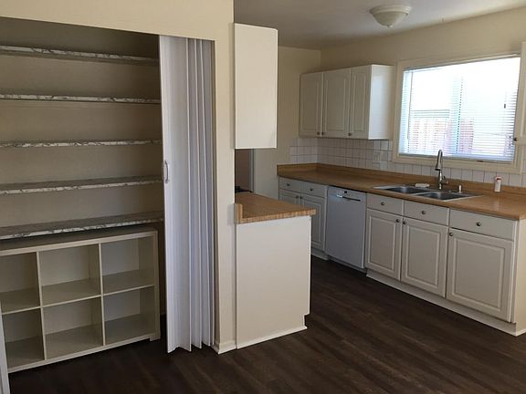 4th image of 3980 Georgia St