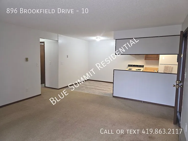 896 Brookfield Dr #10 — Photo 6