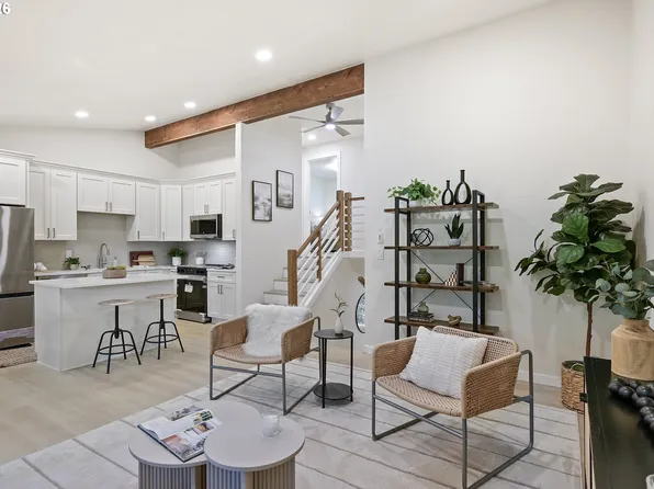 6865 NE Claremont Ave, Portland, OR 97211