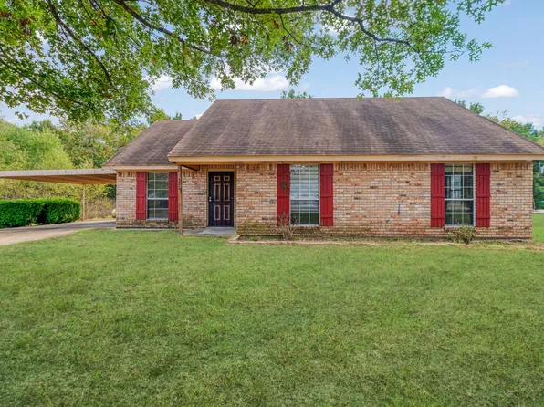 302 Cripple Crk, Powderly, TX 75473