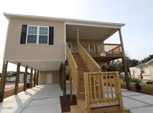 2105 Bay St, Morehead City, NC 28557