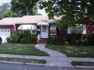 347 Watchogue Rd, Staten Island, NY 10314