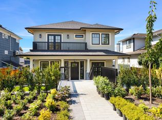 261 W 6th St, North Vancouver, BC