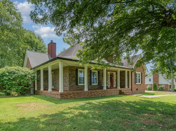 461 Tyler Ct, Cottontown, TN 37048