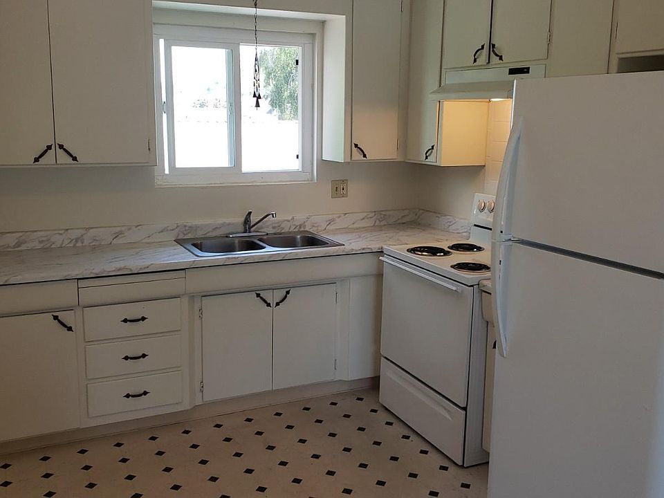 1st image of 111 Park Ave APT B