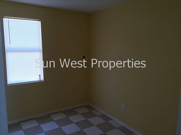 5th image of 927 S Bowen Ave