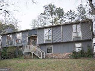 8940 Western Pines Dr, Douglasville, GA