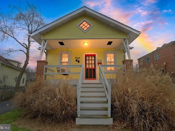 2403 Burke Ave, Alexandria, VA 22301