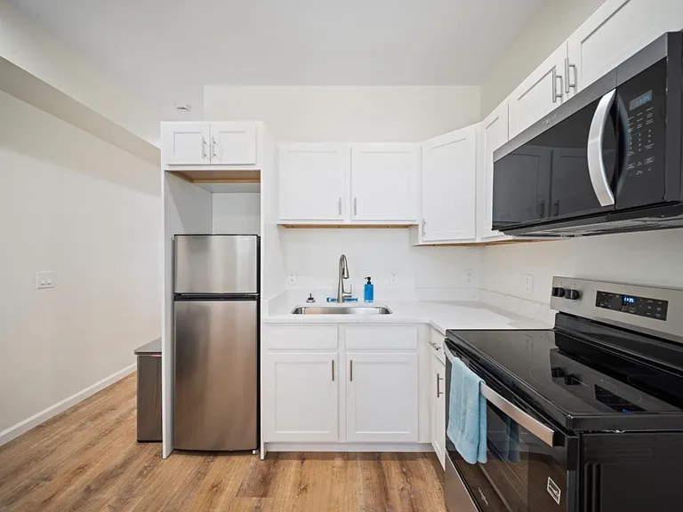 5069 Peachtree Ave #A — Photo 5