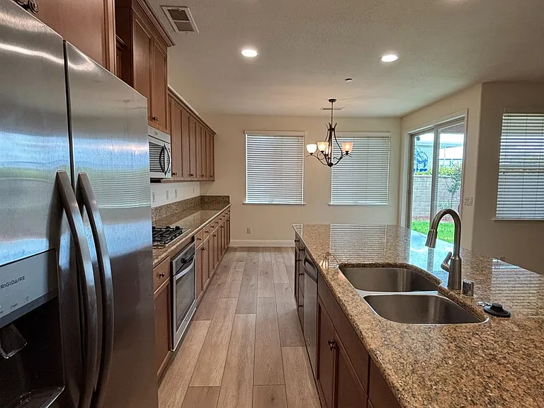 2481 S Via Versilia Dr — Photo 36