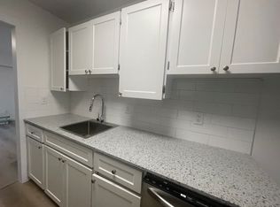 3098 Baird Rd #3098, North Vancouver, BC V7K2G6