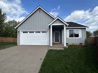 387 Foal Ct, Albany, OR 97322