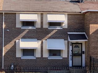 3825 S Calumet Ave, Chicago, IL
