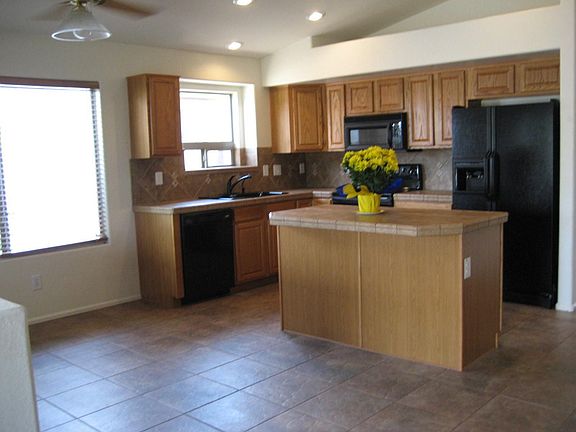 Chef's Delight Kitchen w/custom tile flooring 